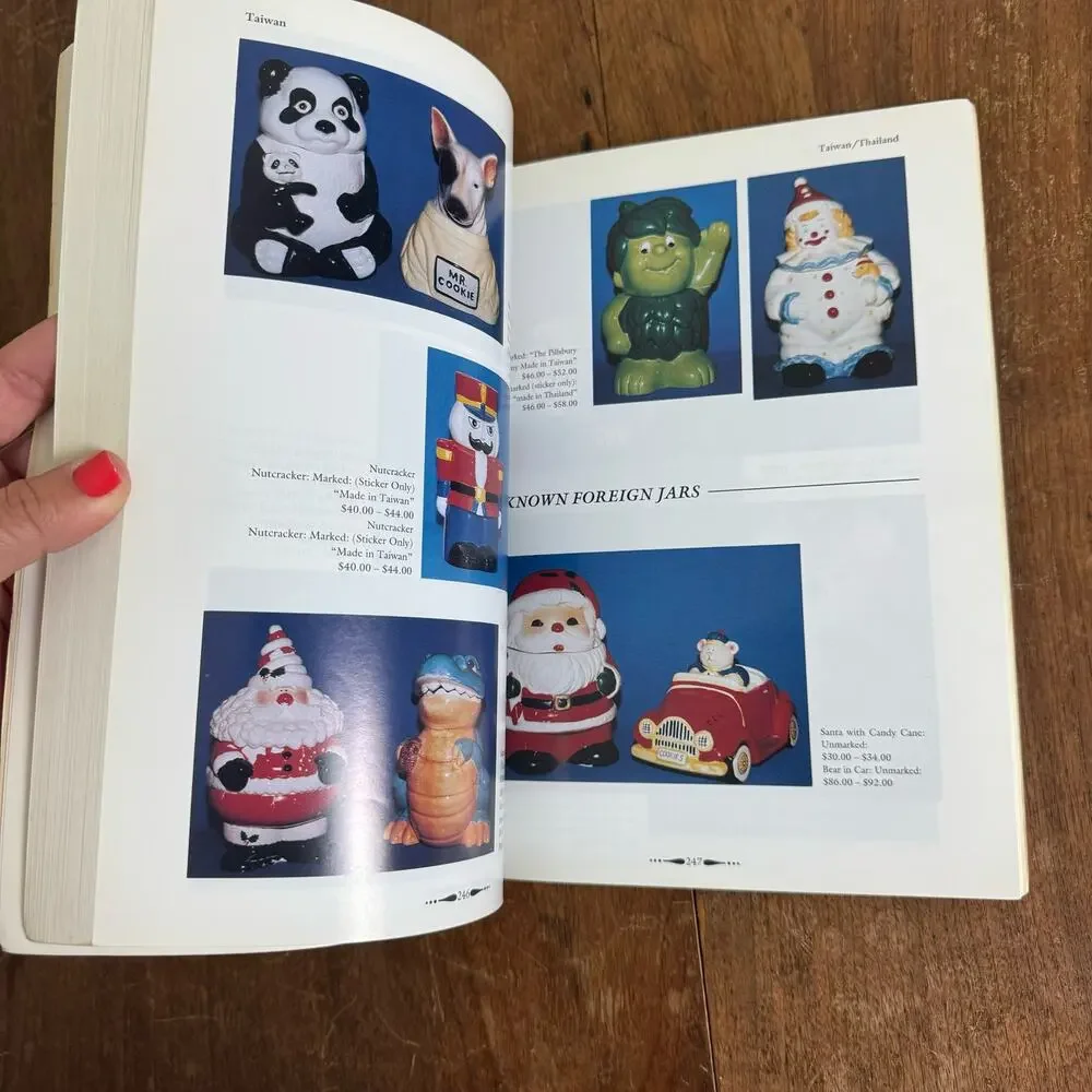 Cookie Jars Book II Illustrated Value Guide Ermagene Westfall Collector Books